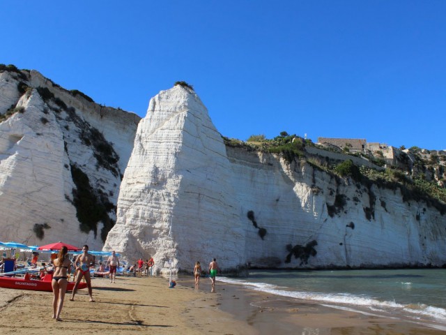 Vacanza in appartamento a vieste via federico ii di svevia