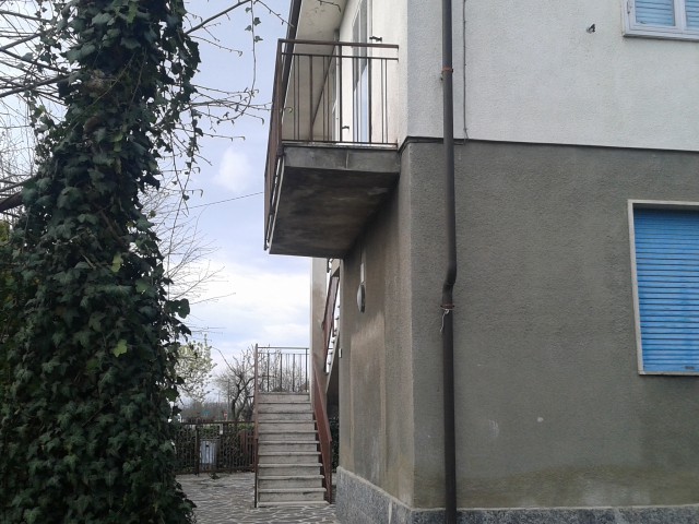 casa indipendente in vendita a tortona