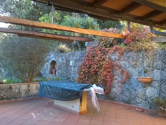 villa in vendita a pietrasanta capezzano monte