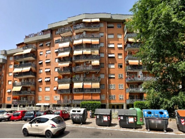 Appartamento in Vendita a Roma via Angelo Viscogliosi 71 Tor Tre Teste