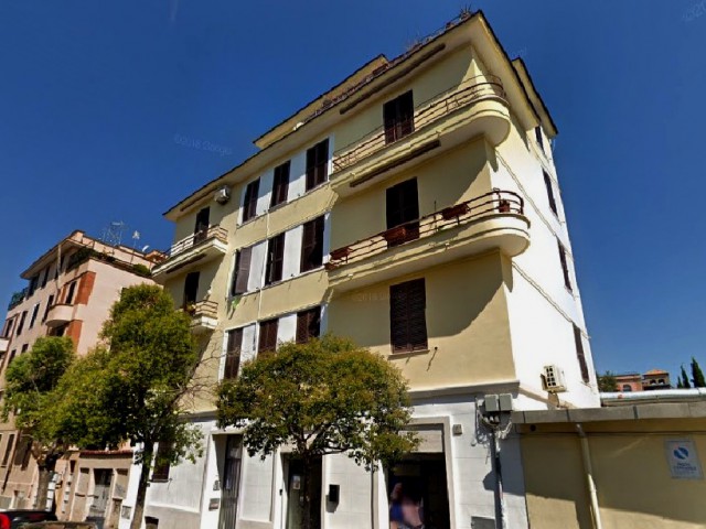 Appartamento in Vendita a Roma via Carlo Pisacane 18 Gianicolense