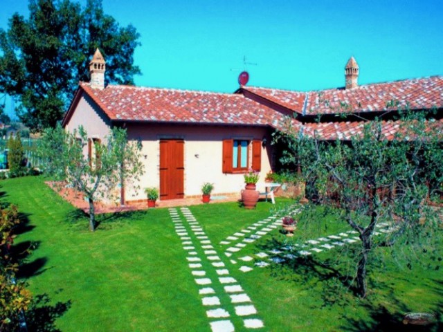 agriturismo in vendita a castiglione del lago