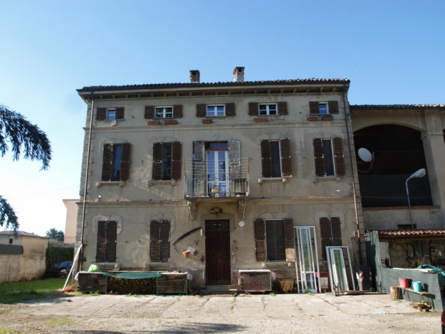Casa Indipendente in Vendita a Giarole Strada Villabella 43