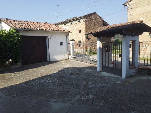 casa indipendente in vendita a viadana