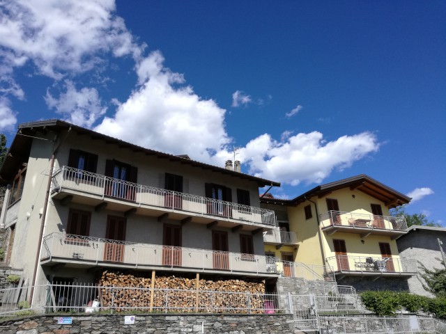 Villa Schiera in Vendita a Verbania Malpensata Fondotoce