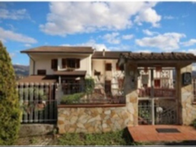 villa schiera in vendita a rende via tiziano 21