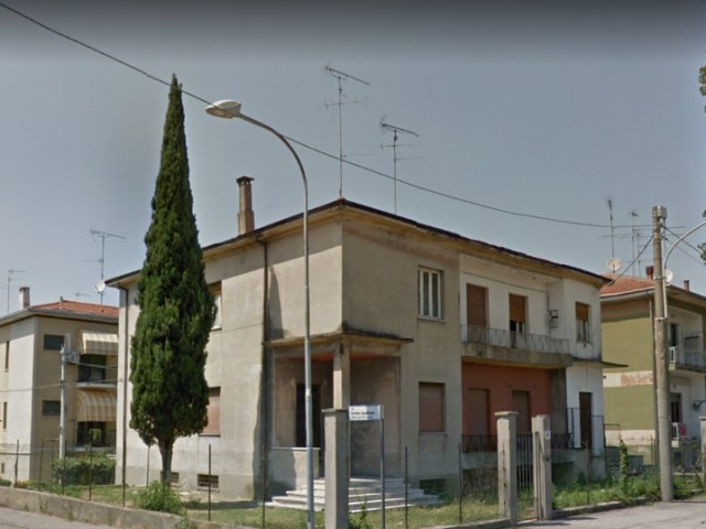 Villa Bifamiliare in Vendita a Mantova Piazzale Monferrato 9 Te