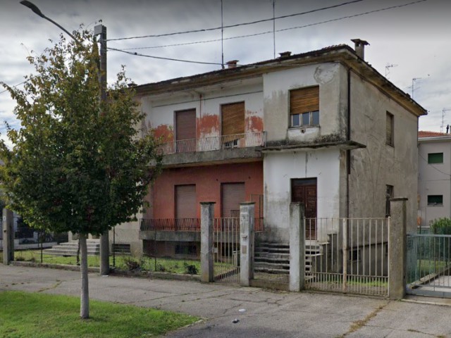 Appartamento in Vendita a Mantova Piazzale Monferrato 9 Te