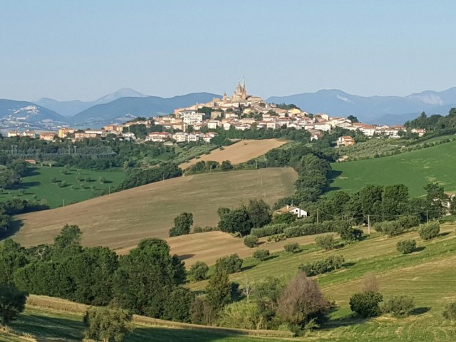 casa indipendente in vendita ad ostra vetere mazzini 2