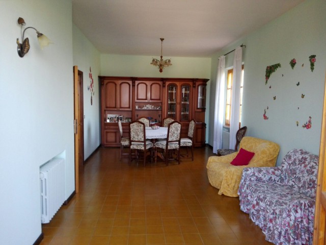 casa indipendente in vendita a mosciano sant’angelo colle s maria