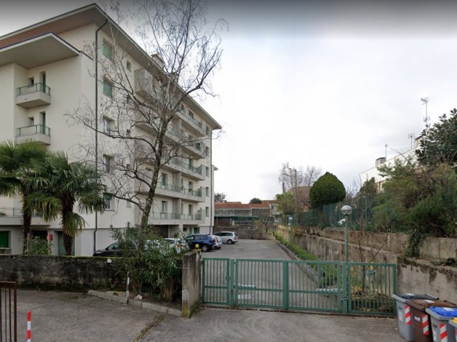Edificio Stabile Palazzo in Vendita ad Udine Viale Palmanova 73a Udine Sud