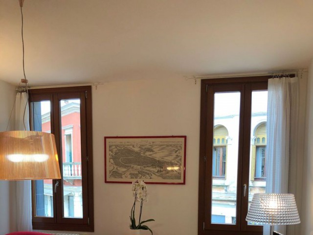 appartamento in affitto a venezia strada nova