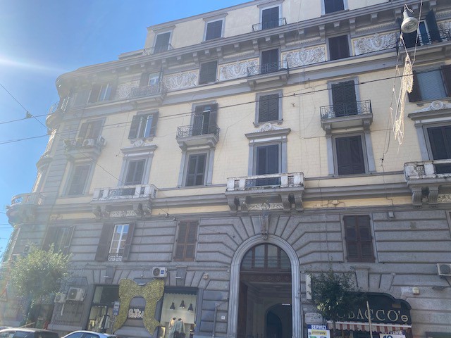 Posto Letto in Affitto a Napoli Corso Giuseppe Garibaldi Centro Storico