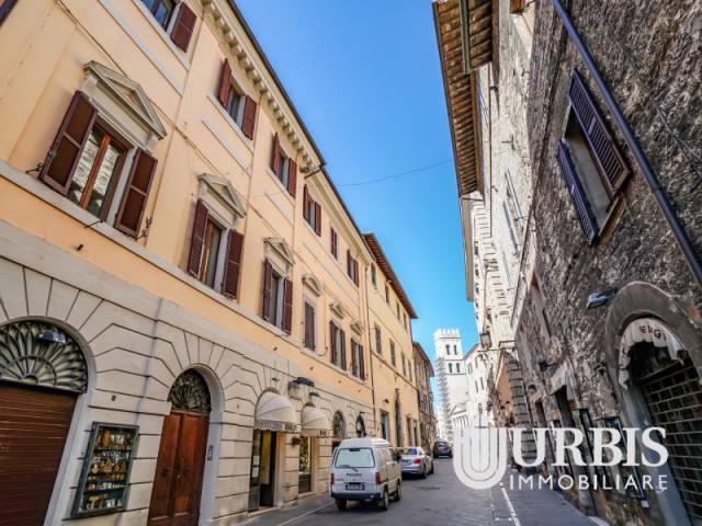 appartamento in vendita ad assisi corso mazzini