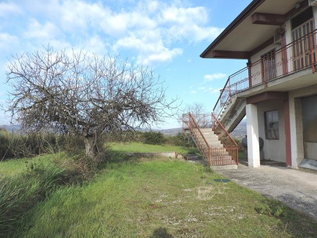 Villa in Vendita a Francolise