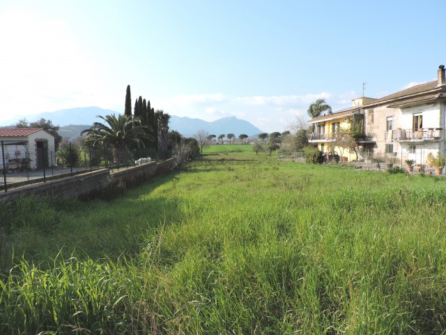 terreno in vendita a santi cosma e damiano