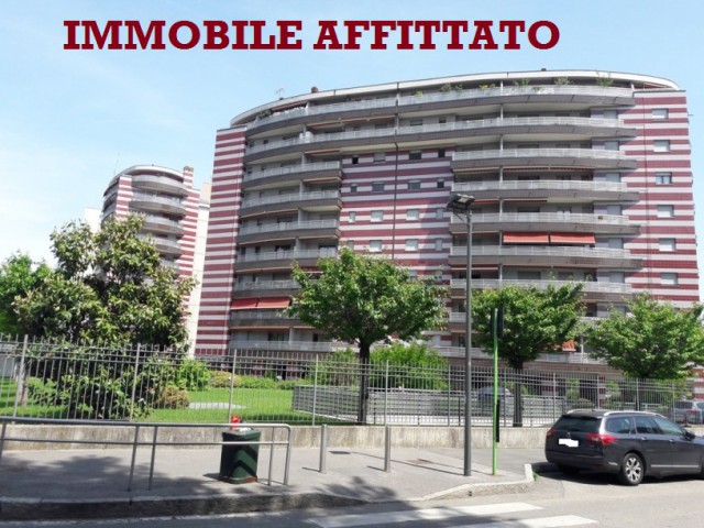 Appartamento in Affitto a Milano via Vincenzo Da Seregno