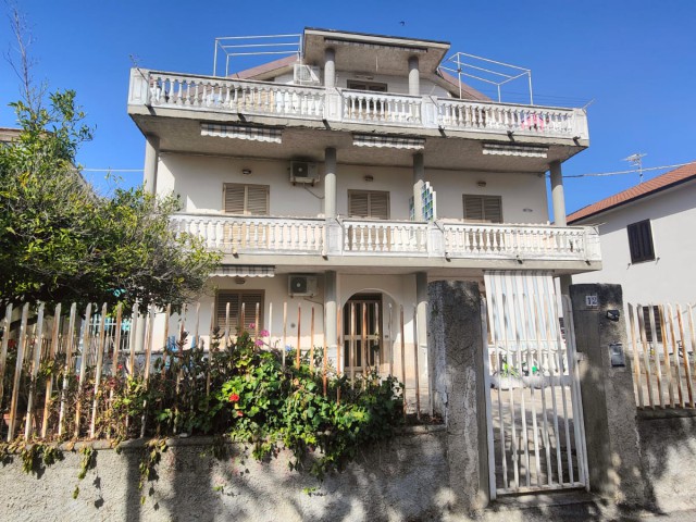 Appartamento in Vendita ad Ascea via Cimarosa Ascea Marina