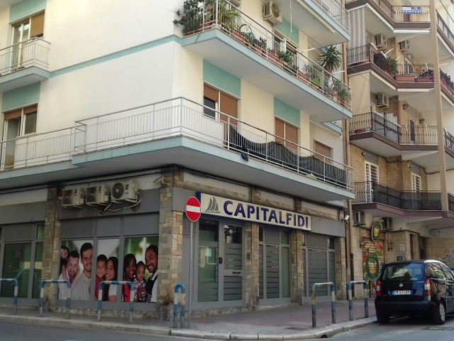 Locale Commerciale in Vendita a Bari via Enrico Toti 1 a Carrassi