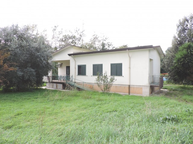 Villa o Villino in Vendita a Sessa Aurunca s s Appia Sessa Aurunca