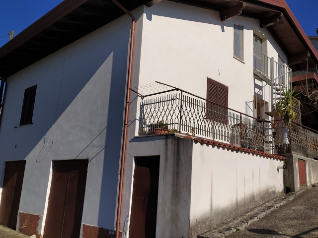 casa indipendente in vendita a ferentino