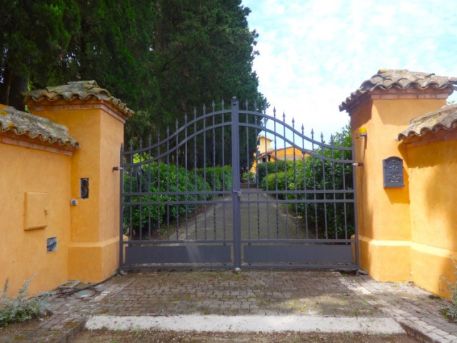 Villa o Villino in Vendita a Nepi via Borgo Dell