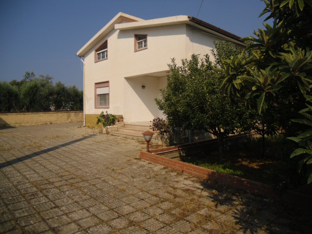 villa in vendita ad agrigento via cavaleri magazzeni