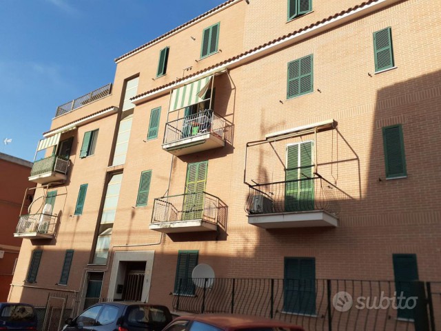 Appartamento in Vendita a Roma via Bravetta Bravetta