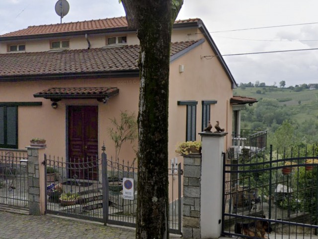 Villa in Vendita a Castana via Roma 15 Castana
