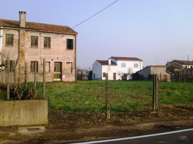 Rustico Casale Corte in Vendita a Villa Bartolomea via Basse 14 Loc Carpi