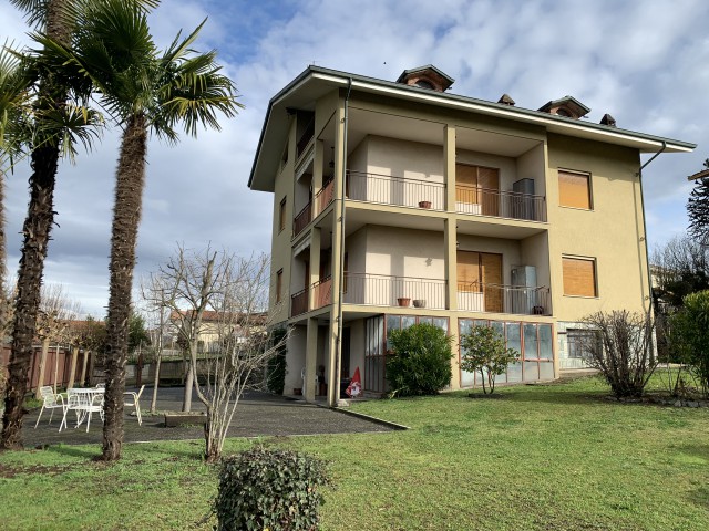 Casa Indipendente in Vendita a Settimo Rottaro Via Montechiaro