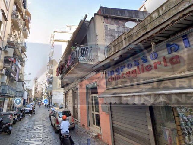 ristorante in vendita a napoli via lavinaio