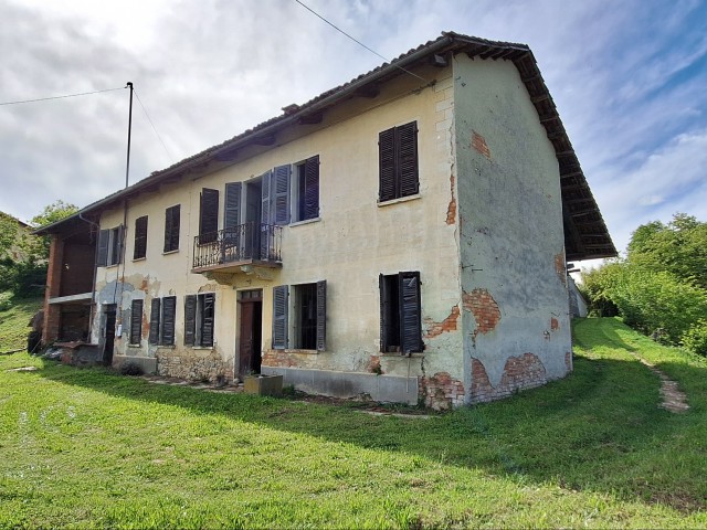 Rustico Casale Corte in Vendita a Cortazzone via Vanara 2 28 Vanara